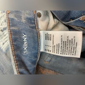 NEW AMERICAN EAGLE JEAN